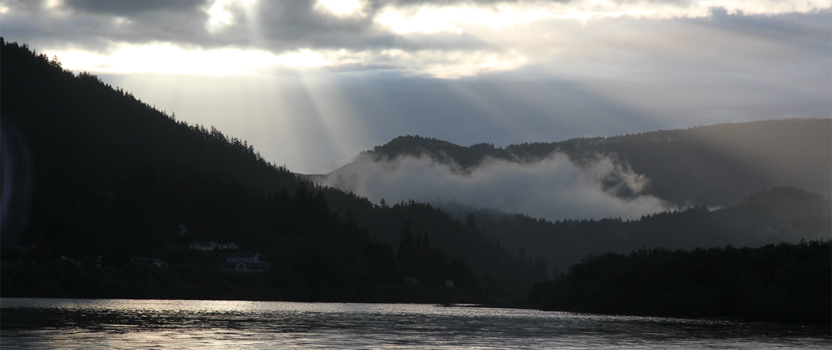 sun rays on lake